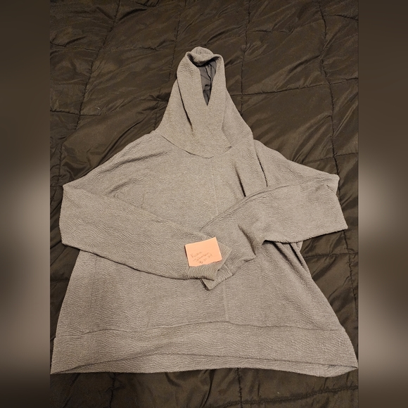Zyia Gray Textured Hoodie - Picture 2 of 3